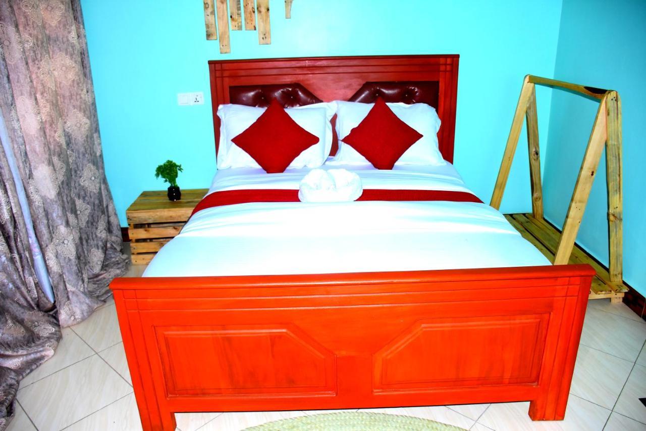 Safari Park House Bed and Breakfast Arusha Buitenkant foto