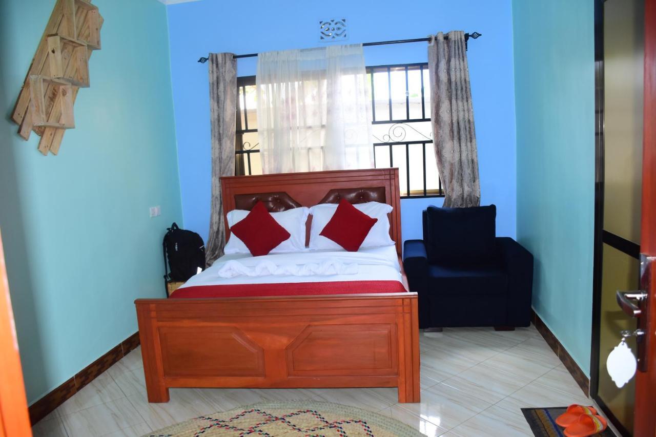 Safari Park House Bed and Breakfast Arusha Buitenkant foto