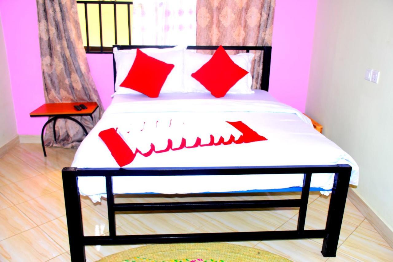 Safari Park House Bed and Breakfast Arusha Buitenkant foto